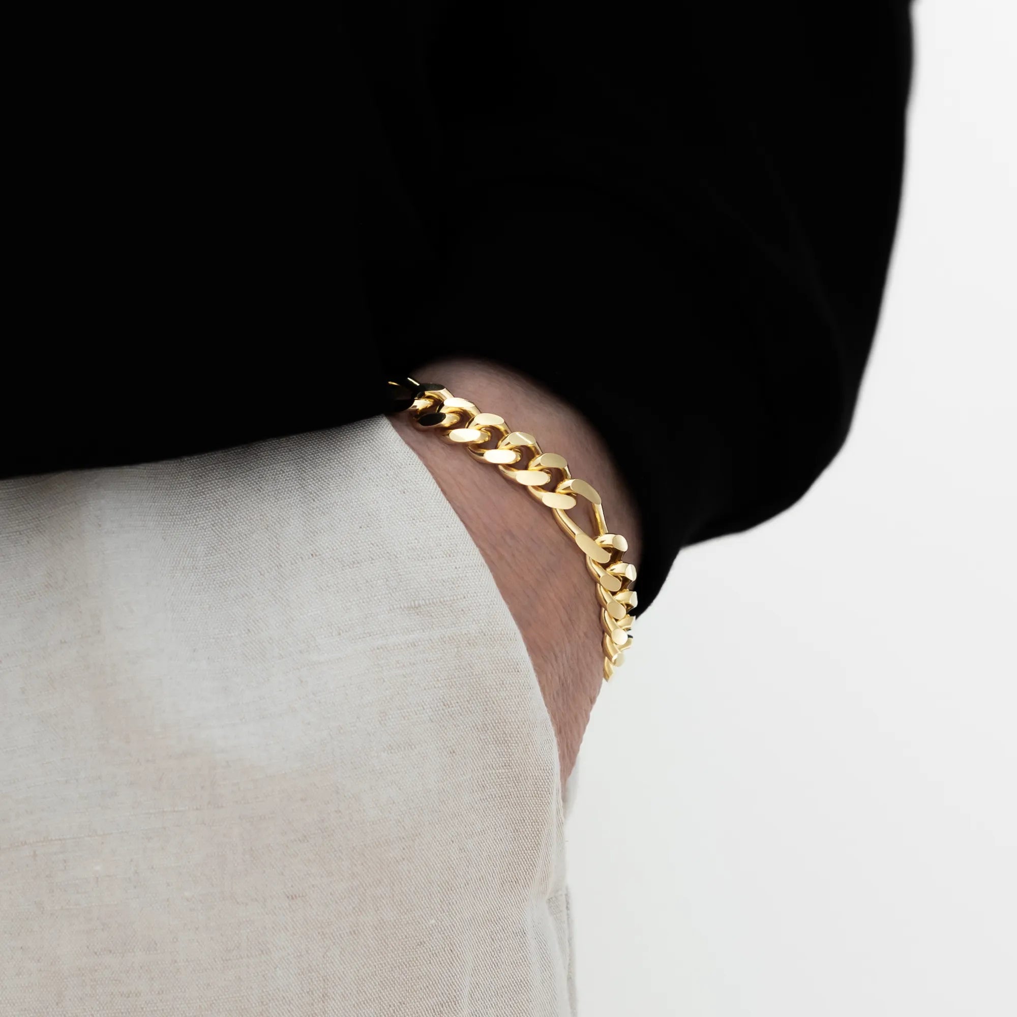 10mm Figaro Bracelet Gold