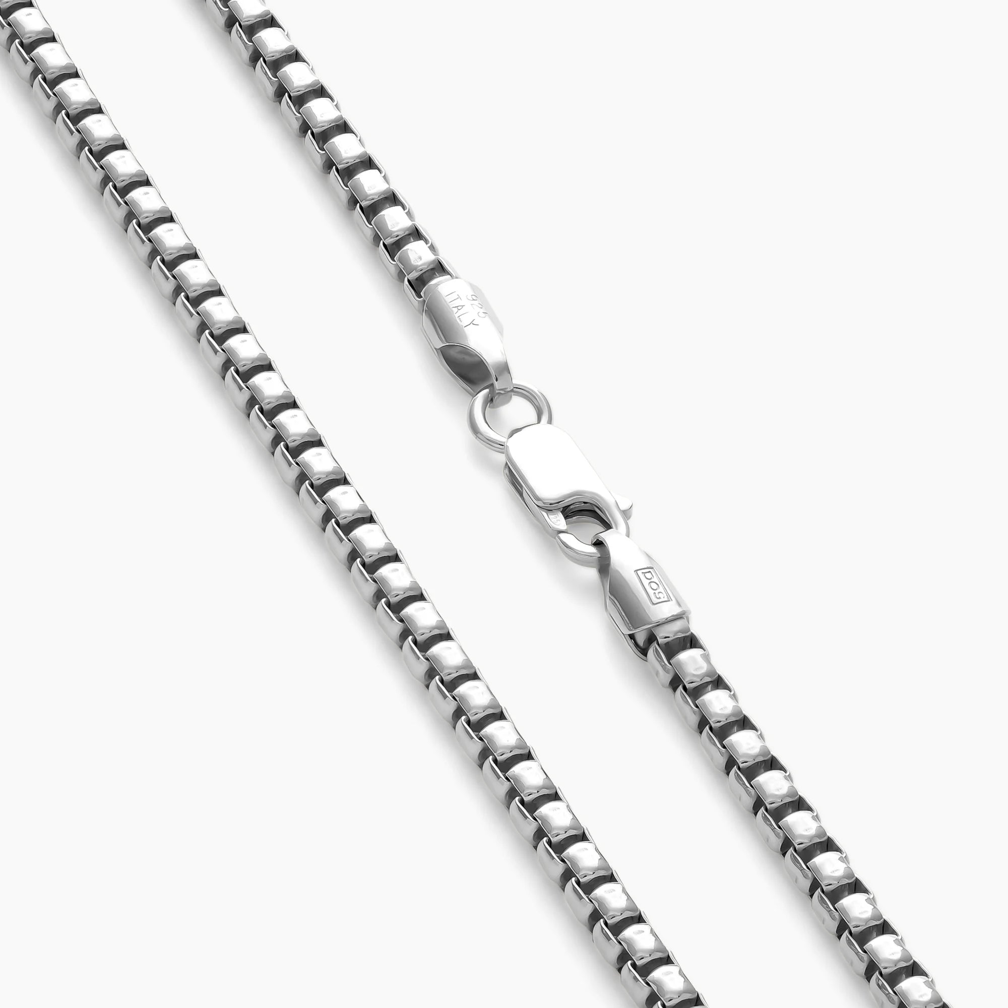 Clasp on the 3mm Box Silver Chain