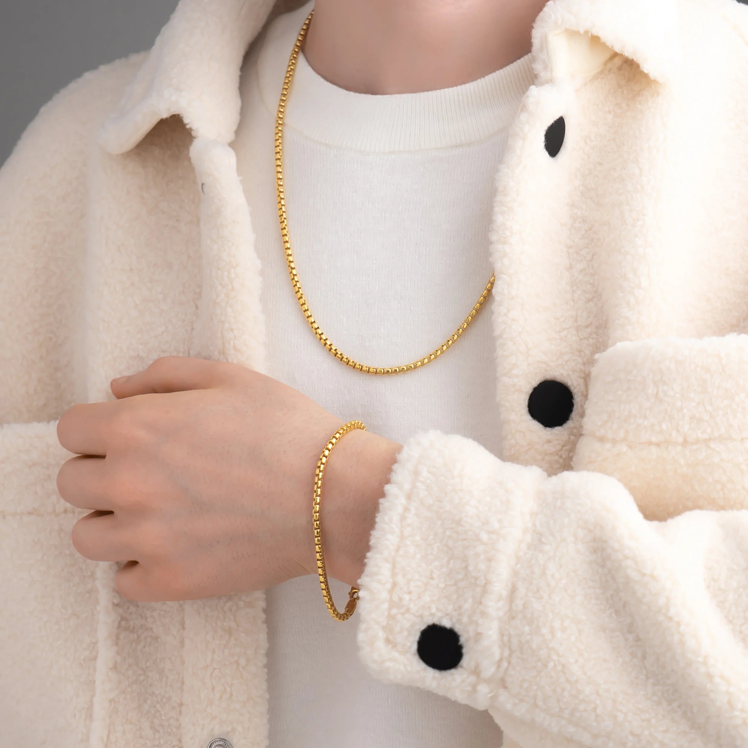 Box Chain Set 3mm in 18k Gold Vermeil on Model