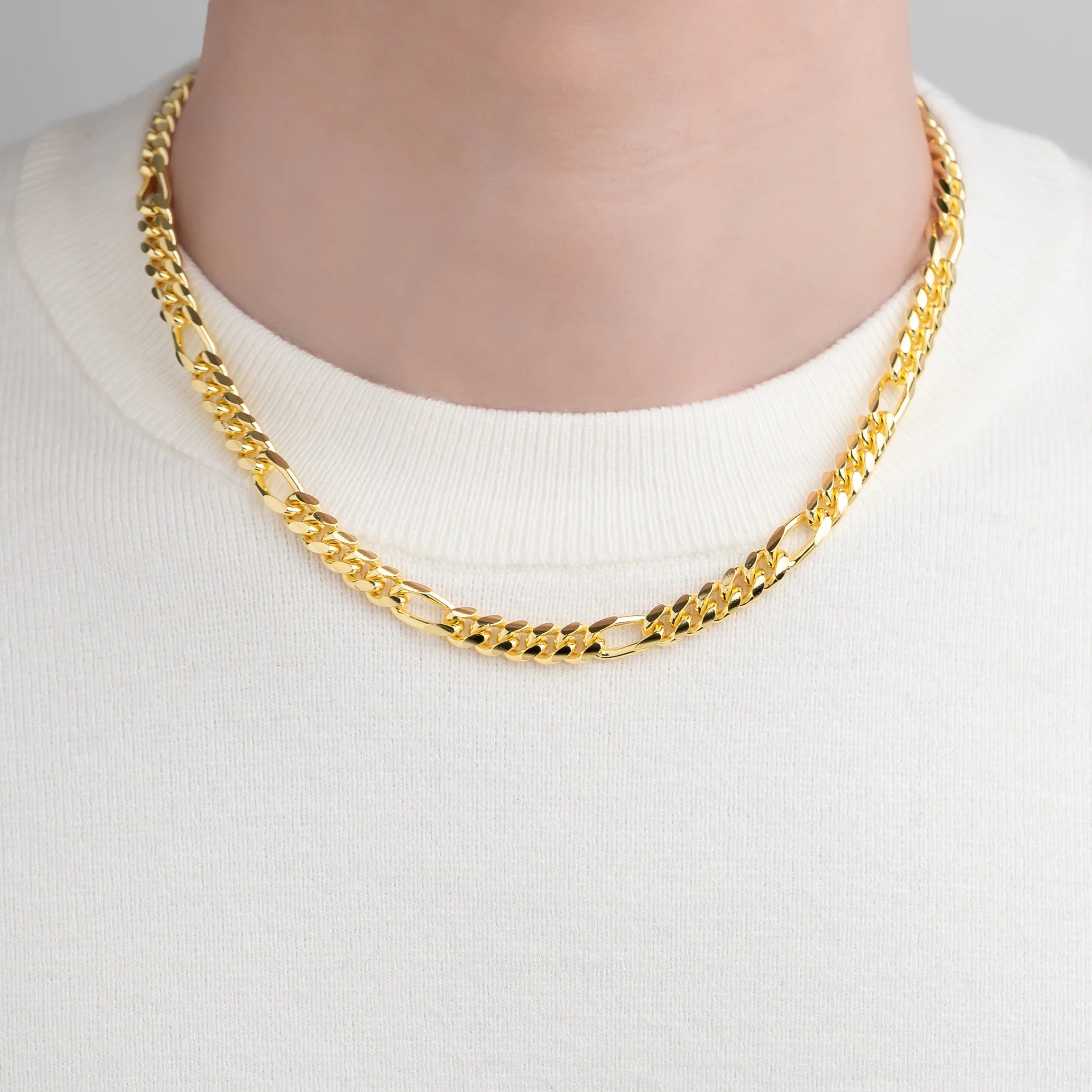 Figaro Choker Chain 7mm in 18k Gold Vermeil on Model