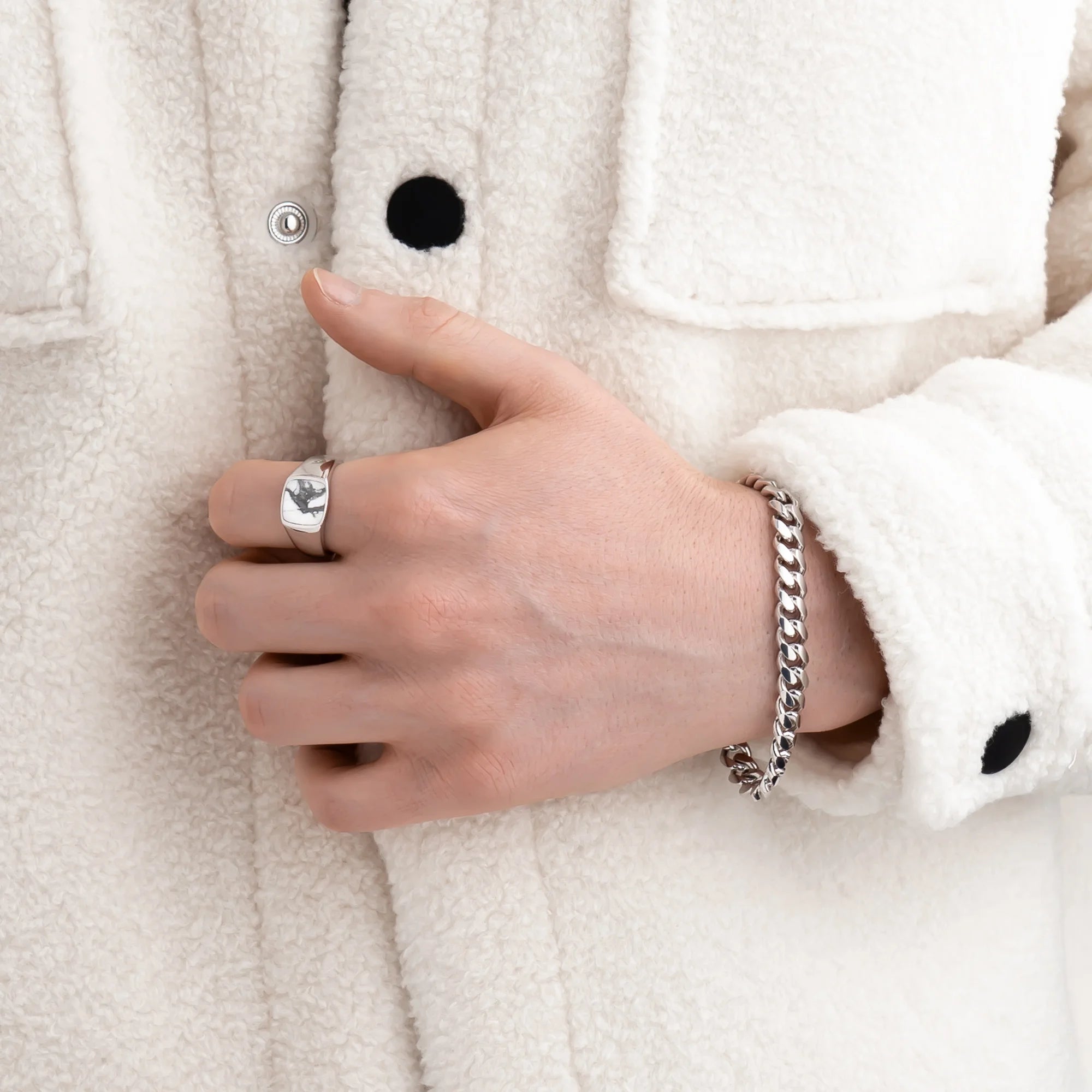 Howlite Signet Ring 12mm in 925 Sterling Silver on Model